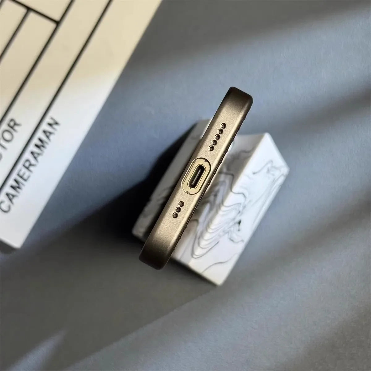 Titanium Shield Pro iPhone Hoesje – Military-Grade Bescherming