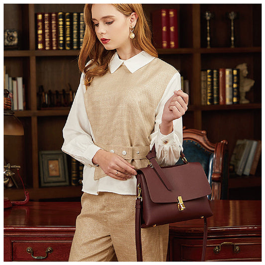 Elegant & Tijdloos - Luxe Handtas met Gouden Sluiting