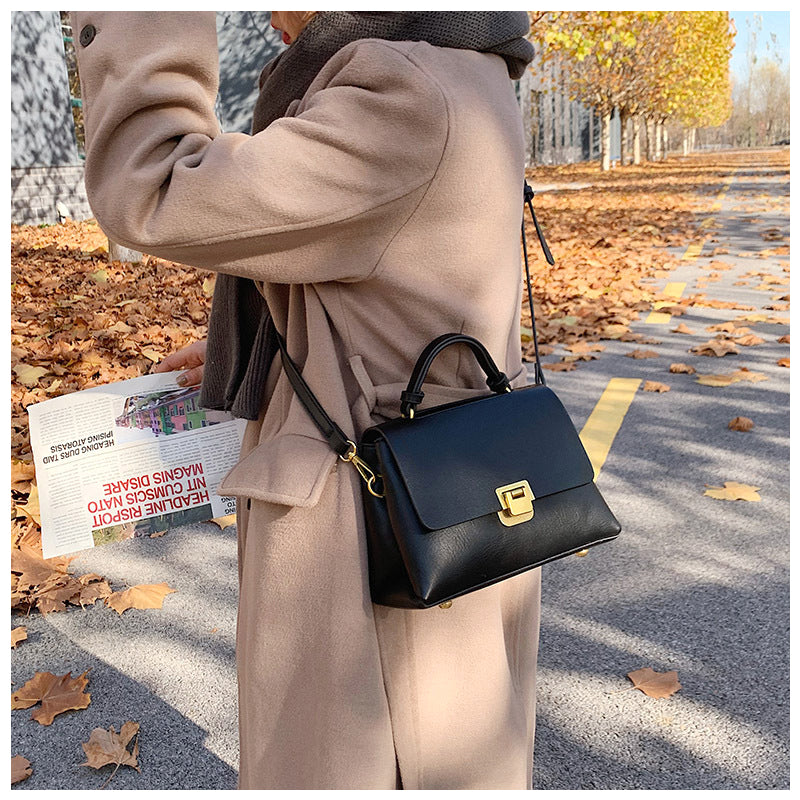 Elegante Handtas met Brede Schouderband – Luxe & Comfort in Eén