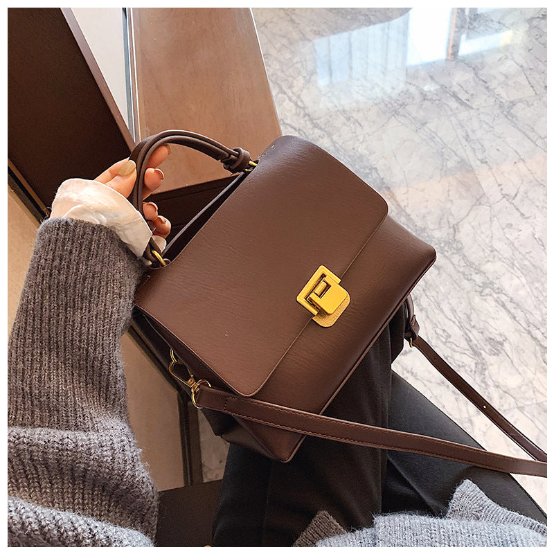 Elegante Handtas met Brede Schouderband – Luxe & Comfort in Eén