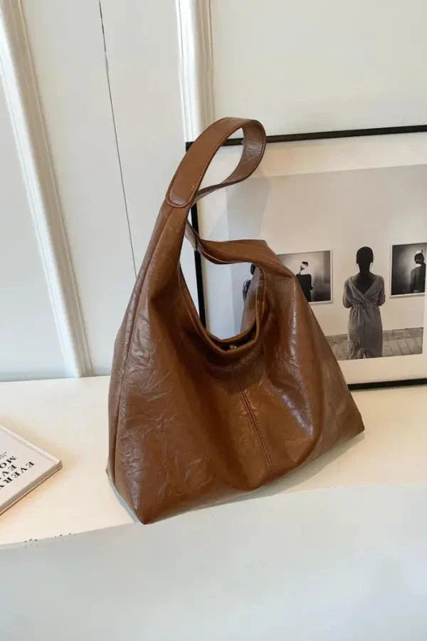 Soft Hobo Bag – Minimalistisch, Modern & Heerlijk Draagbaar
