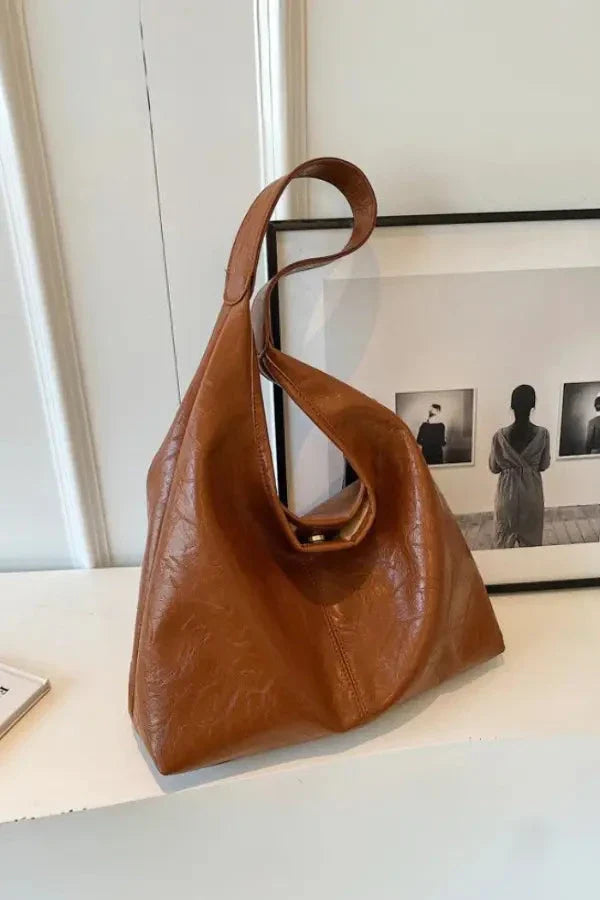 Soft Hobo Bag – Minimalistisch, Modern & Heerlijk Draagbaar