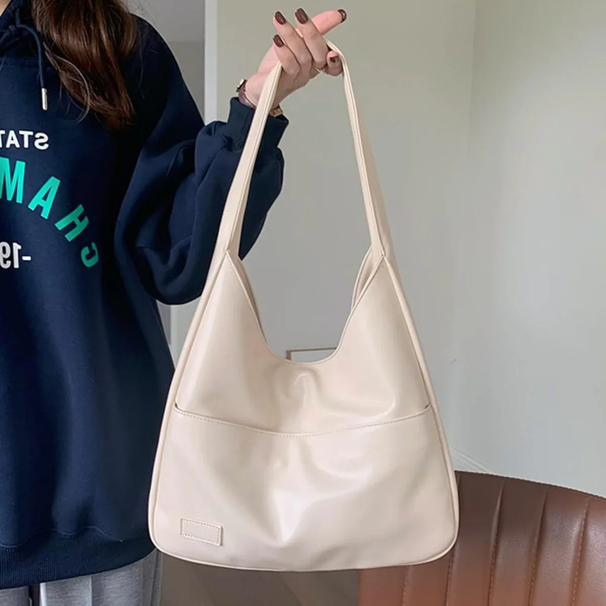 Urban Classic – Casual & Chic Handtas