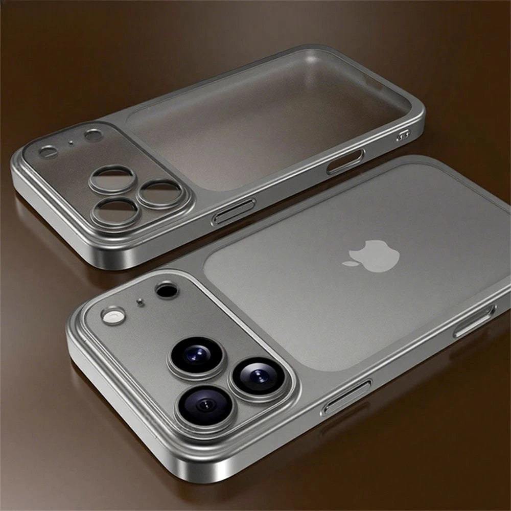 Titanium / iPhone 11