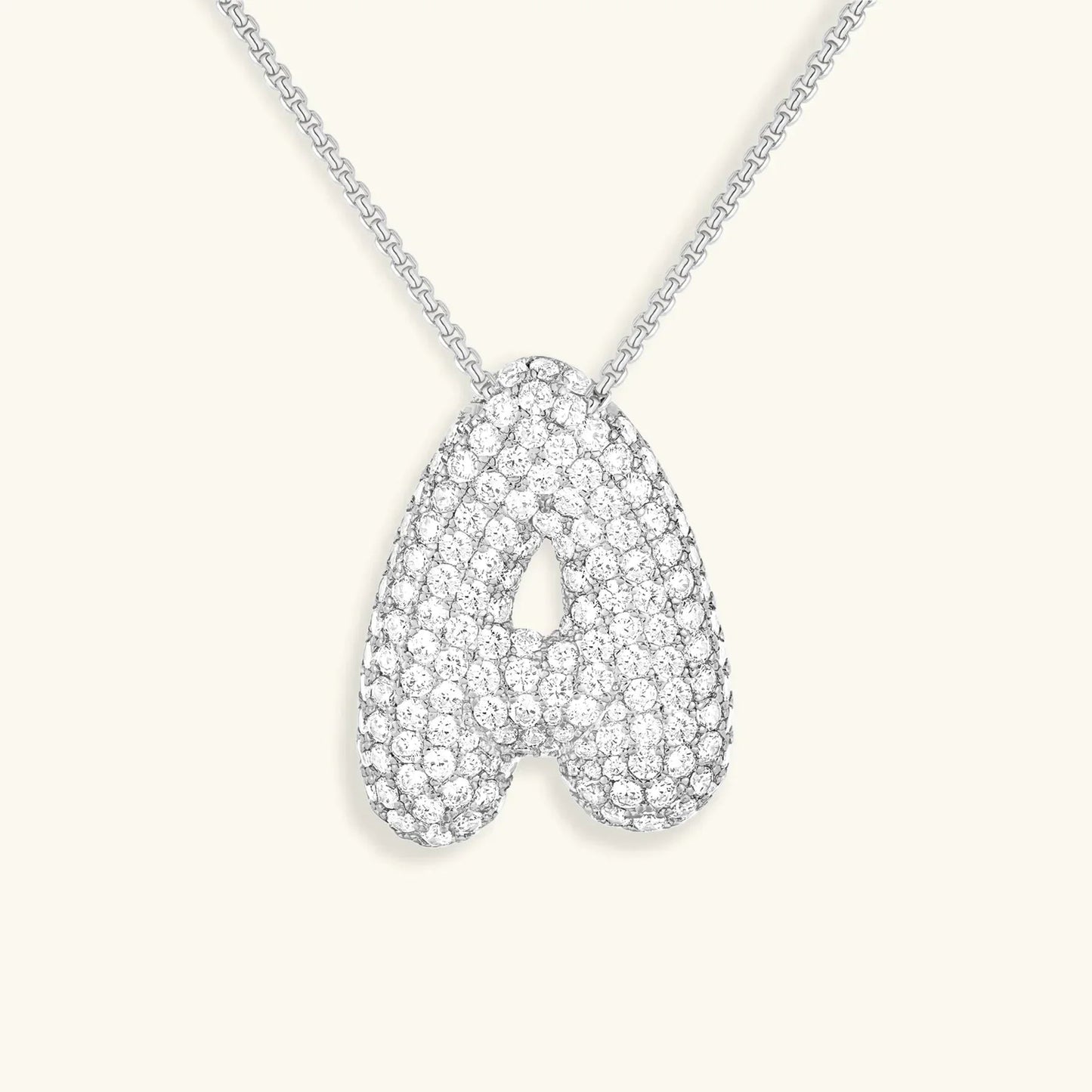 Initial Ketting Goudkleurig | Bubble Letter Hanger | Luxe Zirkonia Look