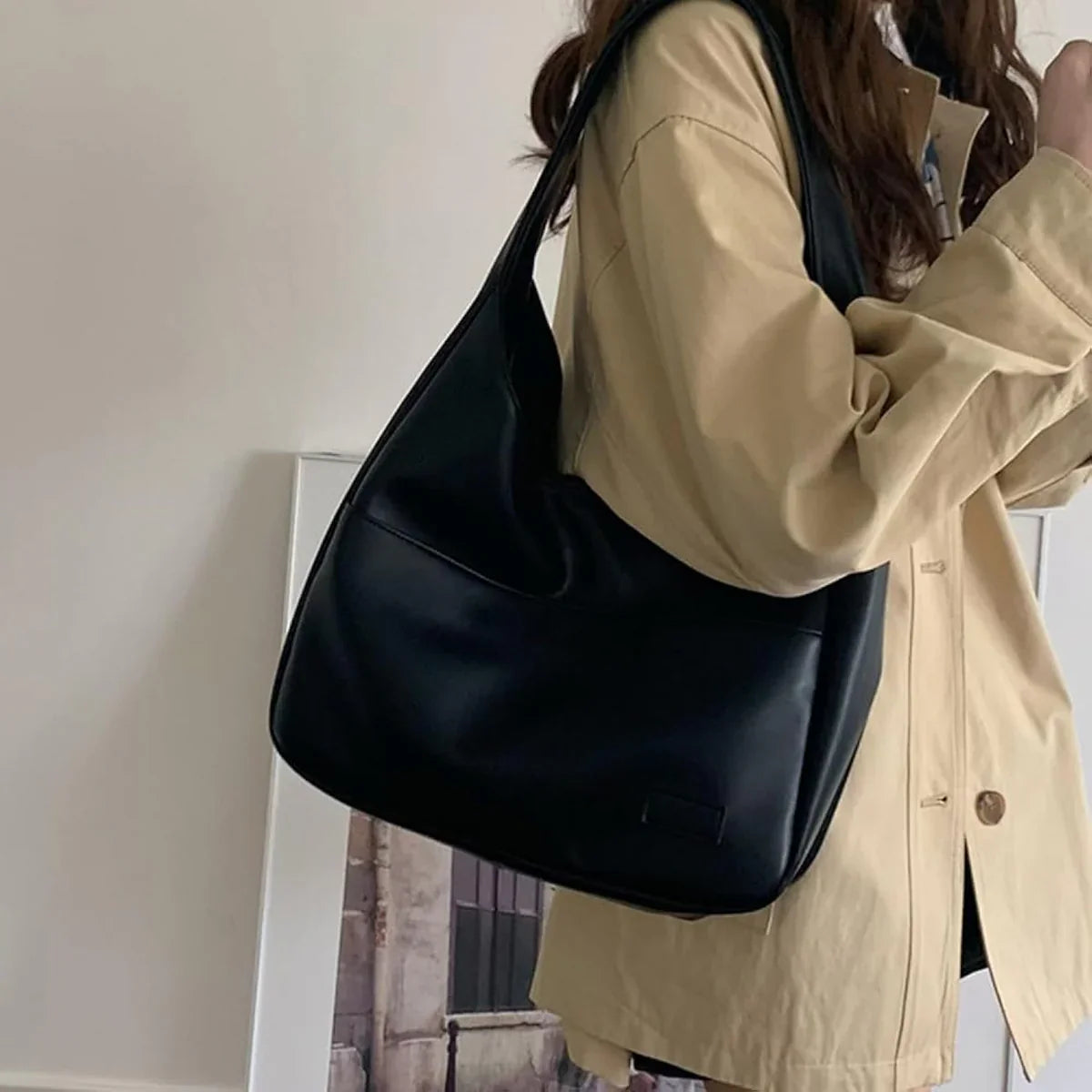 Urban Classic – Casual & Chic Handtas