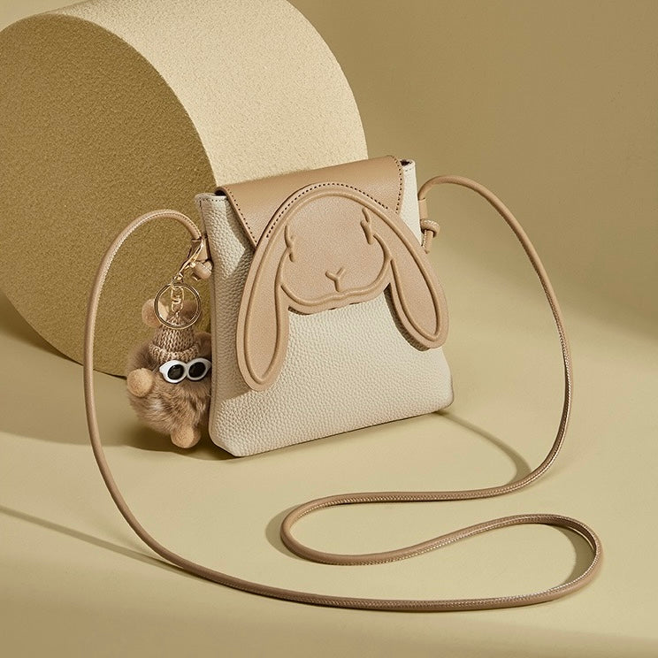 Trendy Schoudertas Dames – Bunny Bag met Speels Ontwerp en Sleutelhanger