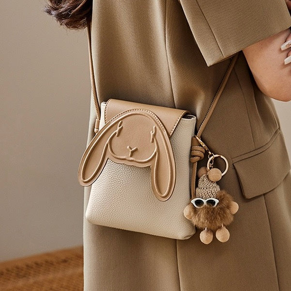 Trendy Schoudertas Dames – Bunny Bag met Speels Ontwerp en Sleutelhanger