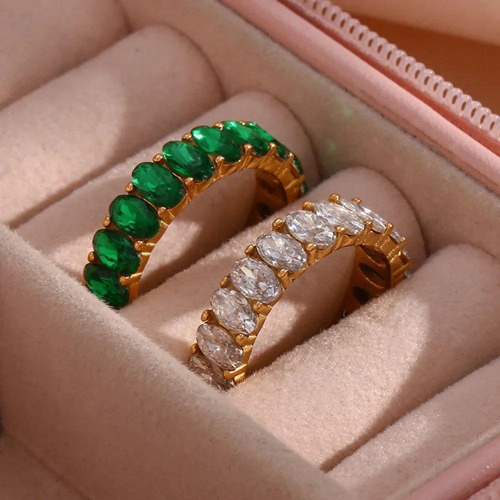 Luxe 18K Vergulde Ring met Ovale Diamant-Simulanten