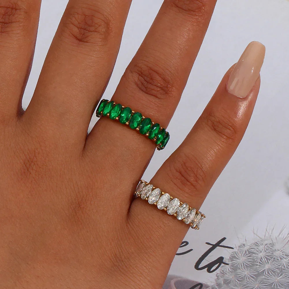 Luxe 18K Vergulde Ring met Ovale Diamant-Simulanten