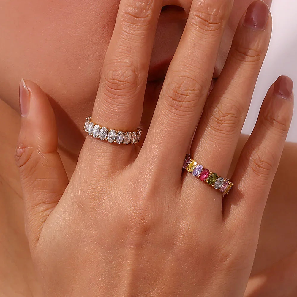 Luxe 18K Vergulde Ring met Ovale Diamant-Simulanten
