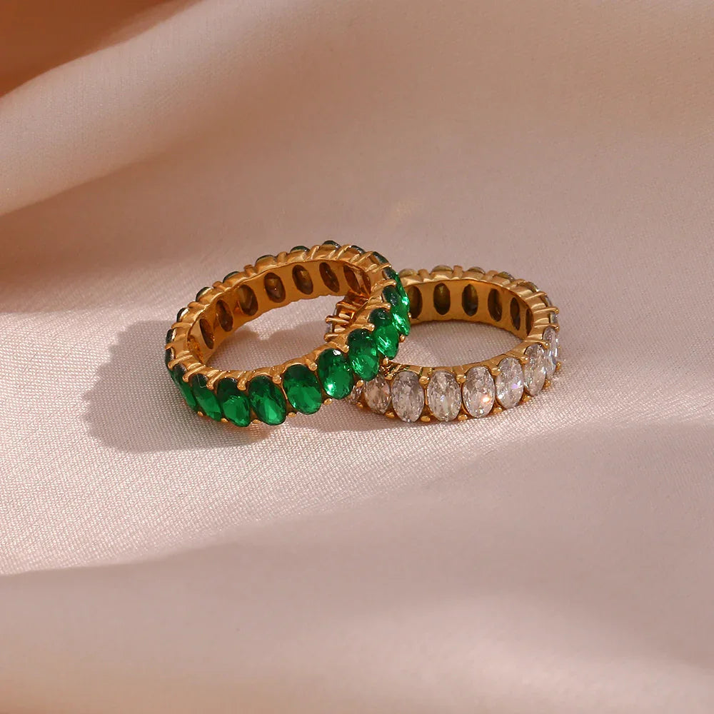 Luxe 18K Vergulde Ring met Ovale Diamant-Simulanten