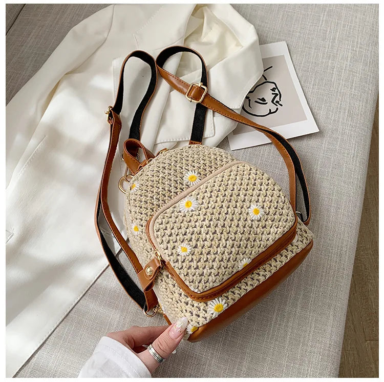 Handgeweven Stro Rugzak – Zomers, Compact & Elegant