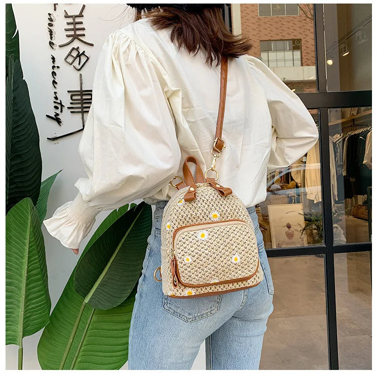 Handgeweven Stro Rugzak – Zomers, Compact & Elegant