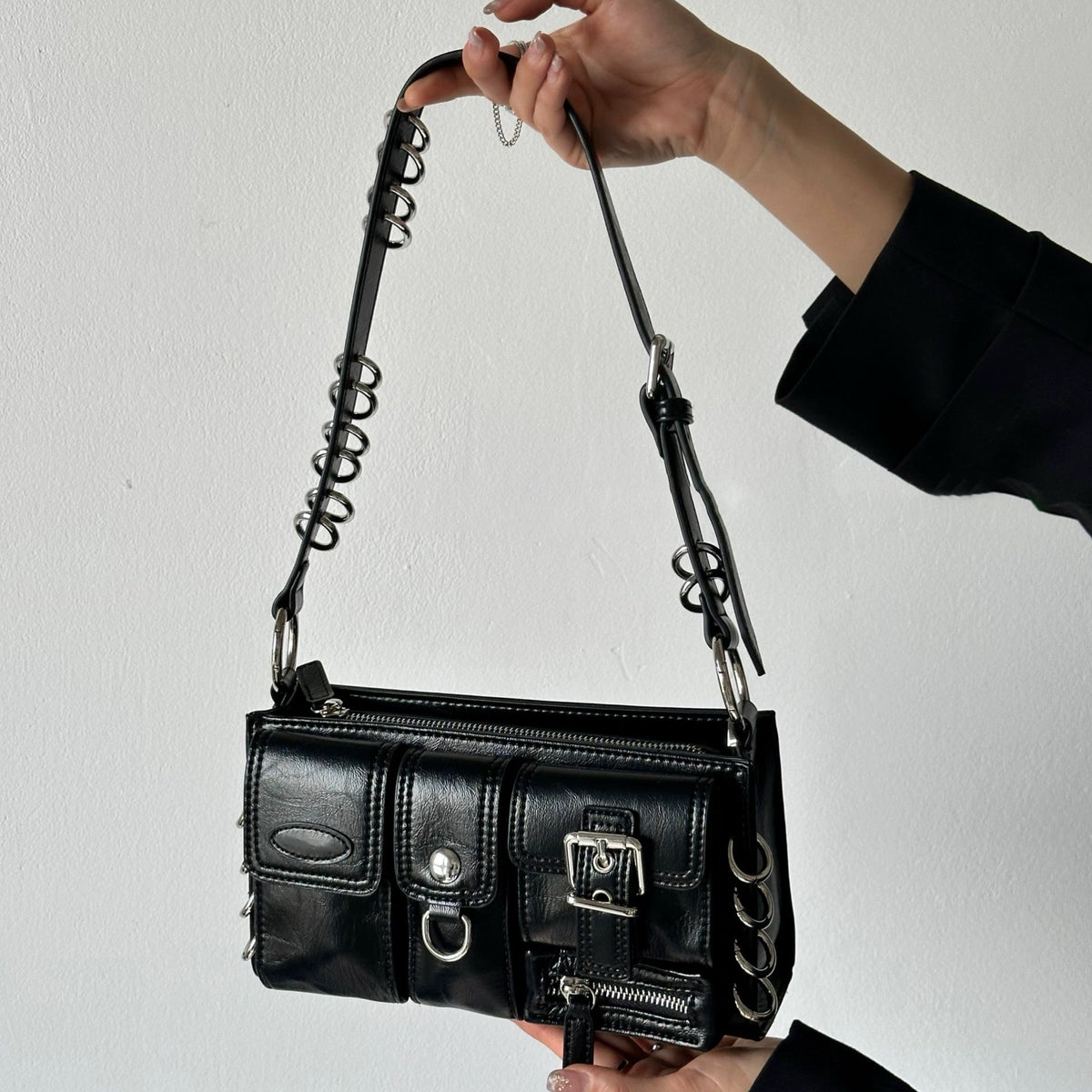 Schoudertas | Dames | Vegan Leer | Gespen | Zwart