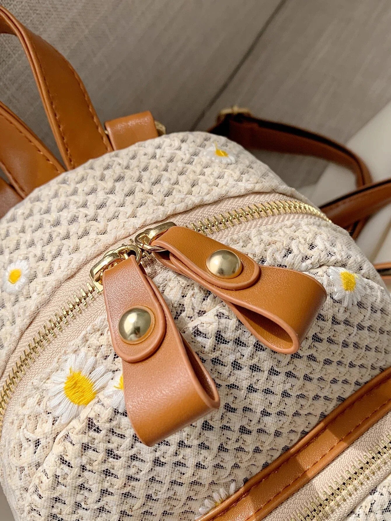 Handgeweven Stro Rugzak – Zomers, Compact & Elegant