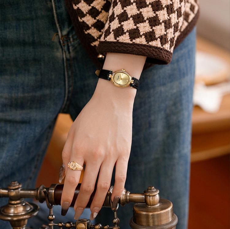 Klassiek Design Horloge – Subtiel en Stijlvol Polsaccessoire