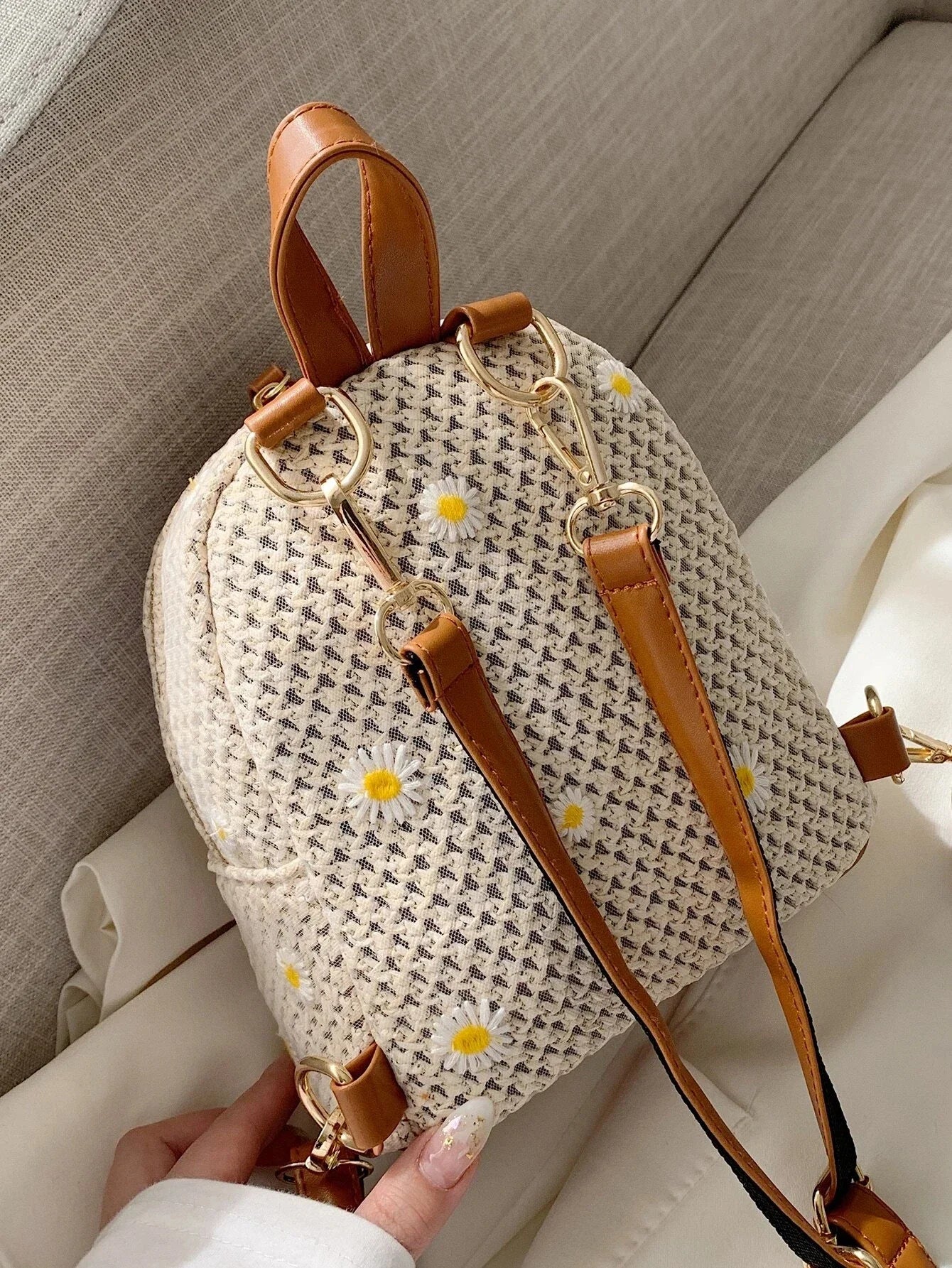 Handgeweven Stro Rugzak – Zomers, Compact & Elegant