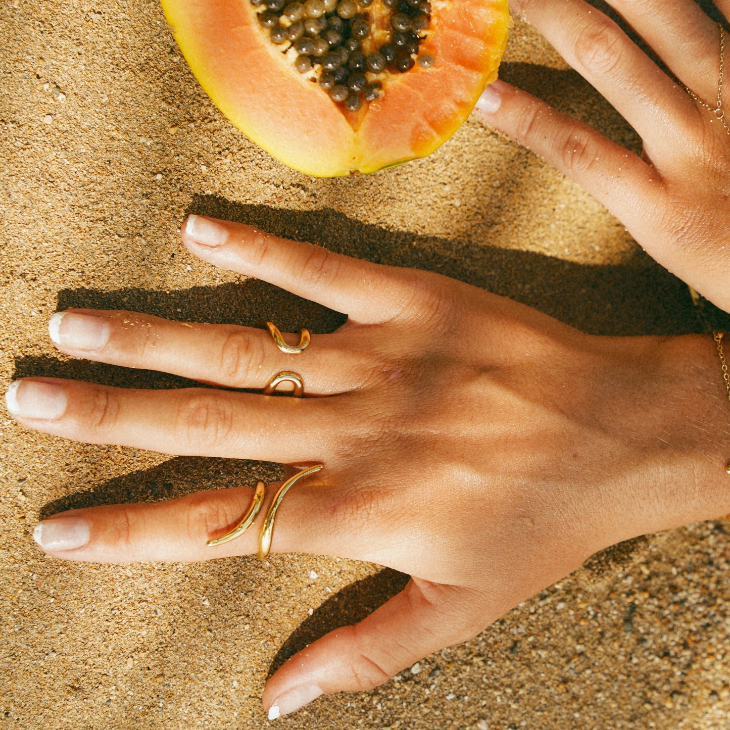 Moderne Goudkleurige Ring | Strand Inspired Design