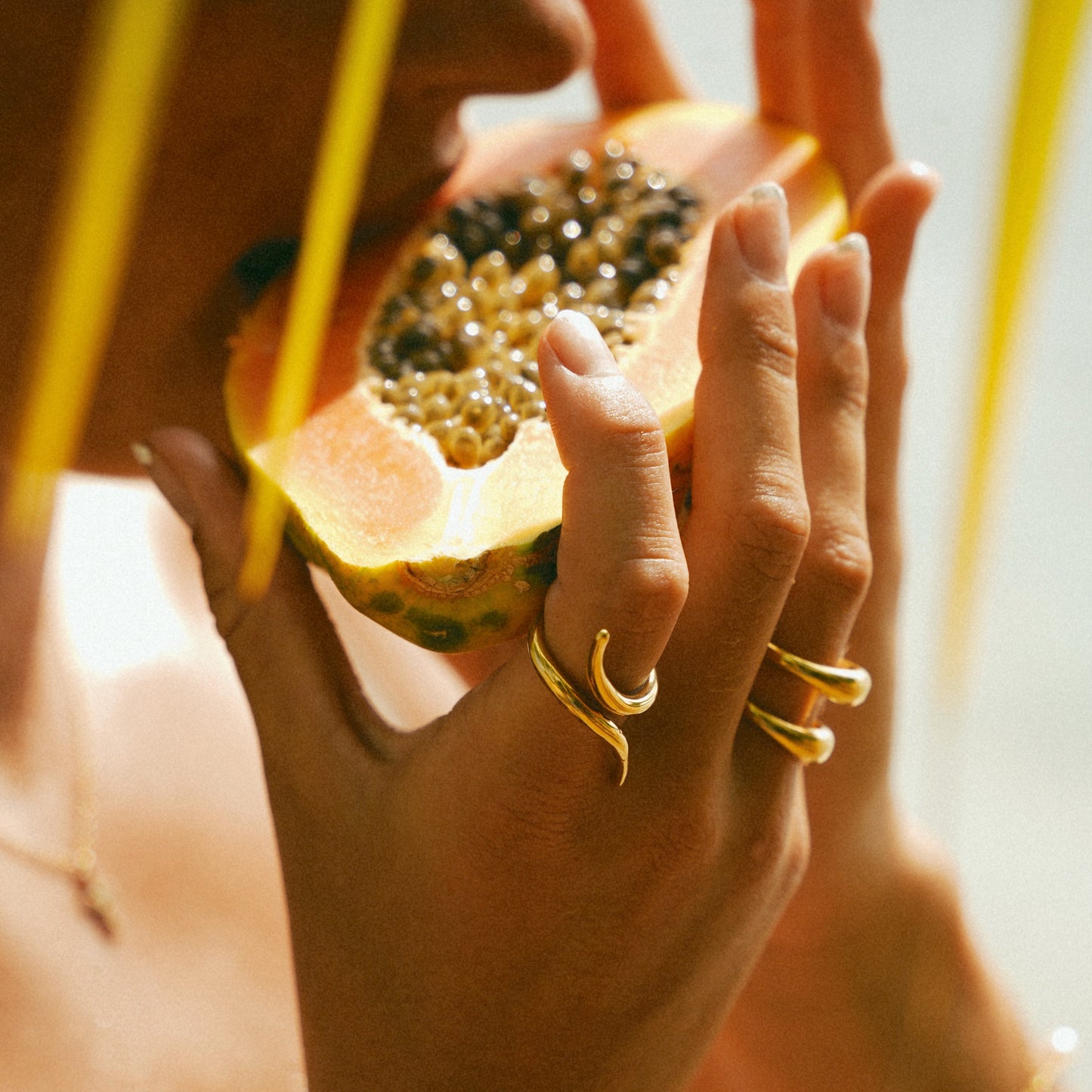 Moderne Goudkleurige Ring | Strand Inspired Design