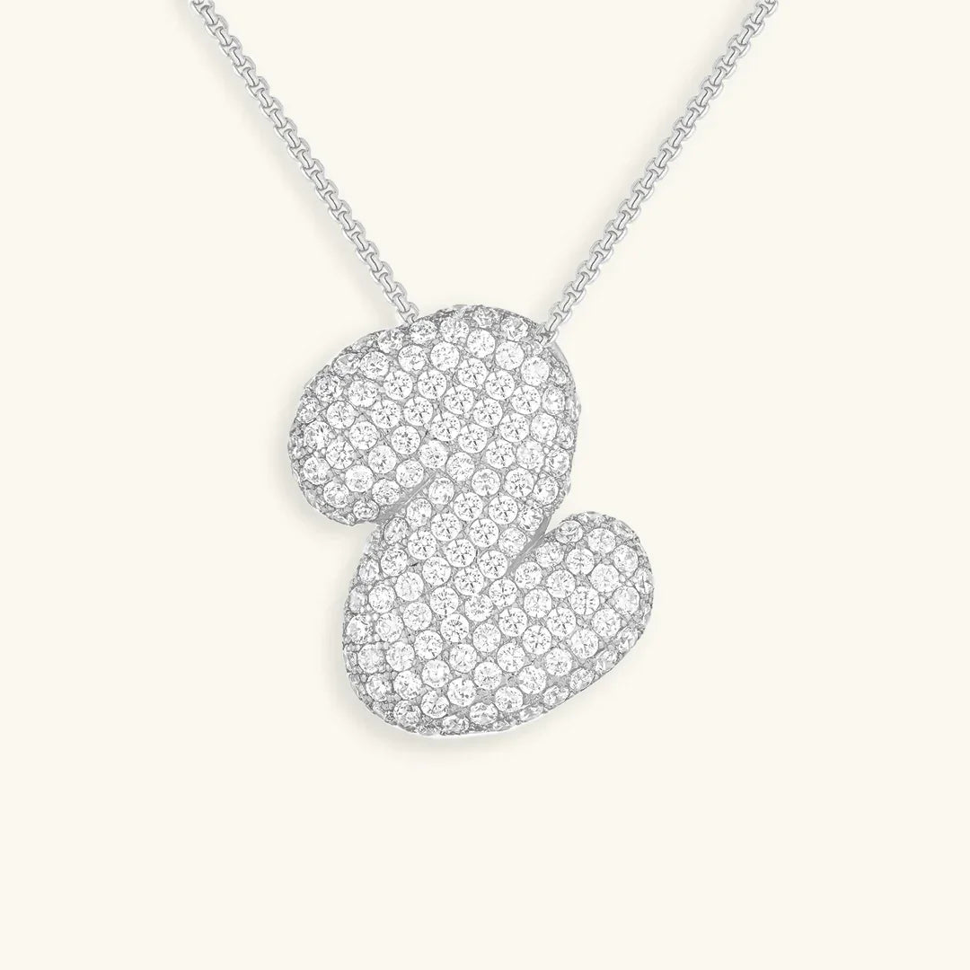 Initial Ketting Goudkleurig | Bubble Letter Hanger | Luxe Zirkonia Look