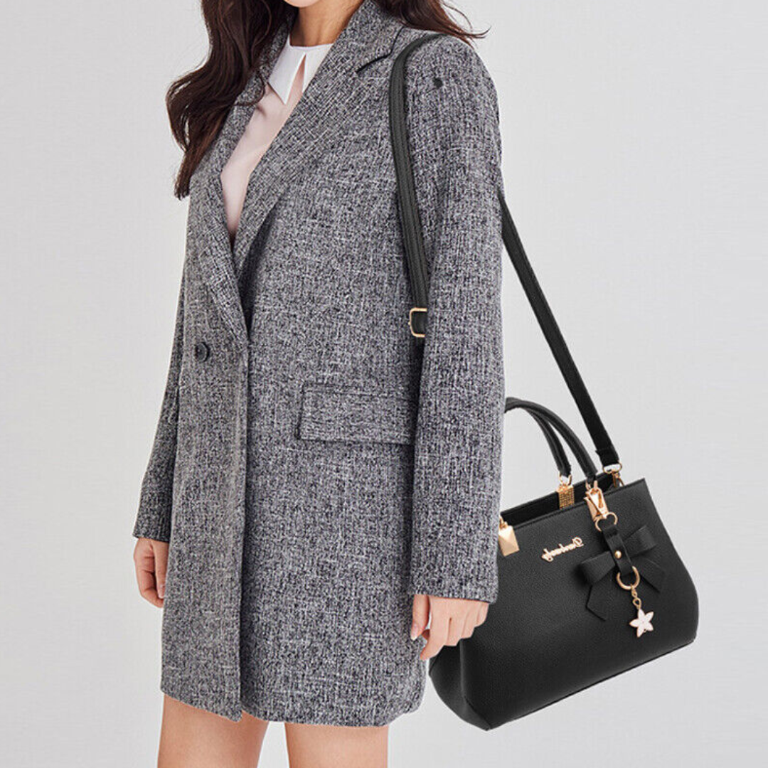 Charm Chic Bag – Elegant, Speels & Altijd Vrouwelijk