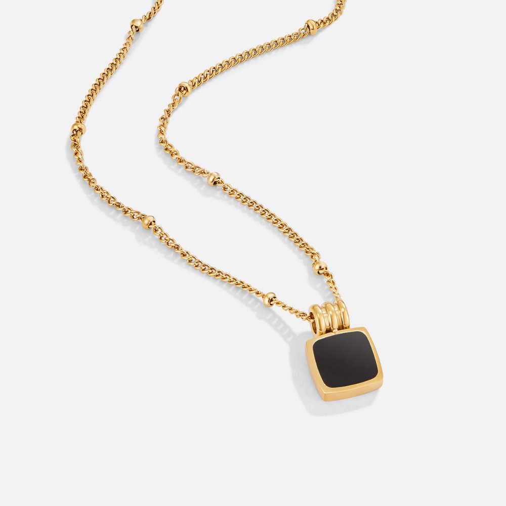 Minimalistische Goudkleurige Ketting met Schelpsteen Hanger