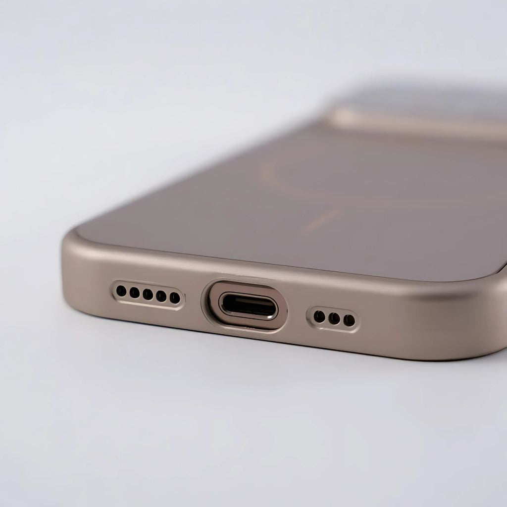 Premium iPhone Case met MagSafe – Slank, Sterk en Krasbestendig